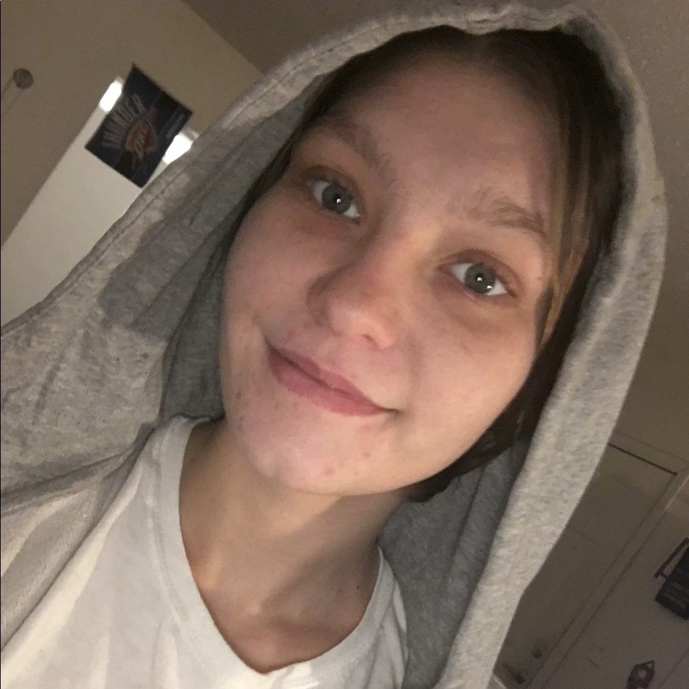 Meet your Posher, Abby